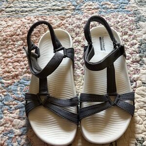 Skechers Women’s Grey Strappy Comfort Sandals - Grey/White